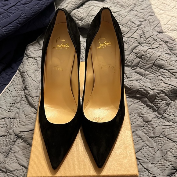 Christian Louboutin - Picture 4 of 7